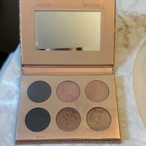 Merle Norman Shining Eyes Palette